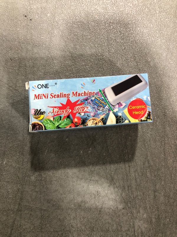 Photo 1 of Mini sealing machine Small household plastic sealing machine damp sealing machine hand in hand to press plastic bag sealing machine 