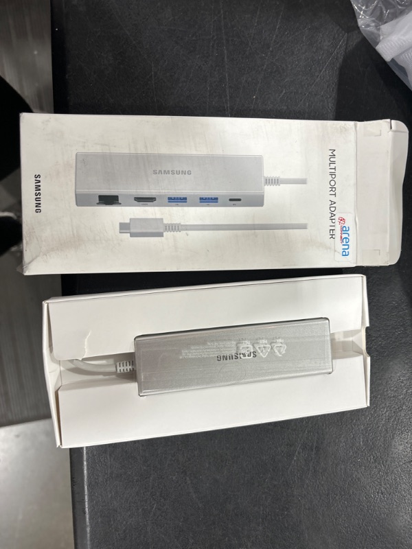 Photo 2 of SAMSUNG Multiport Adapter - USB C, USB C, HDMI FHD& RJ45 Silver