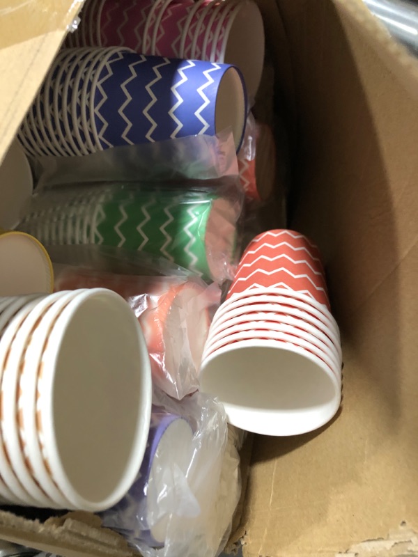 Photo 2 of 1000 Pieces 5oz Paper Cups, Dot Multicolor Paper Disposable Cups, Cold Beverage Drinking Mini Cups, Bathroom Small Mouthwash Cups for Parties, Picnic, Travel, Events Barbecues, Coffee, 10 Colors