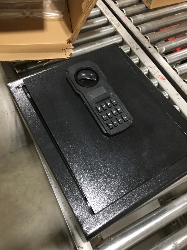 Photo 1 of 15x15x15 Black Safe