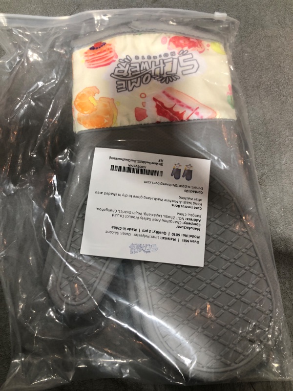Photo 2 of 2 Pcs Silicone Oven Mitts,500°F Degrees Heat Resistant Silicone Oven Mittens,Cooking Gloves,Soft Lining Silicone Oven Gloves(Dessert Printing) 