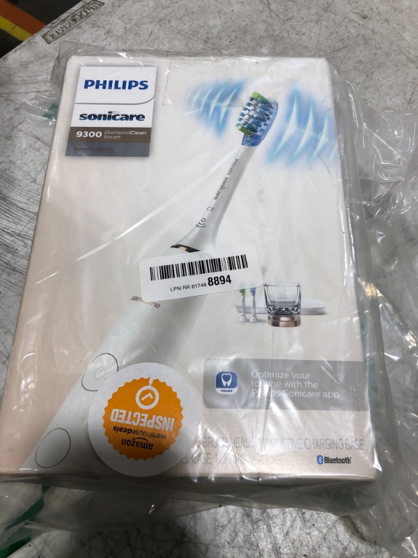 Photo 2 of Philips Sonicare DiamondClean Smart 9300 Rechargeable Electric Power Toothbrush, Rose Gold, HX9903/61