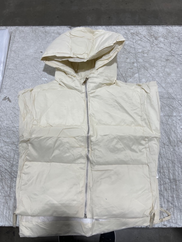Photo 1 of Keeliya Women's Cropped Puffer Vest Zip Up Hooded Vests with Adjustable Drawstring Hem Padded Sleeveless Winter Vest Jackets X-Small 02 beige 