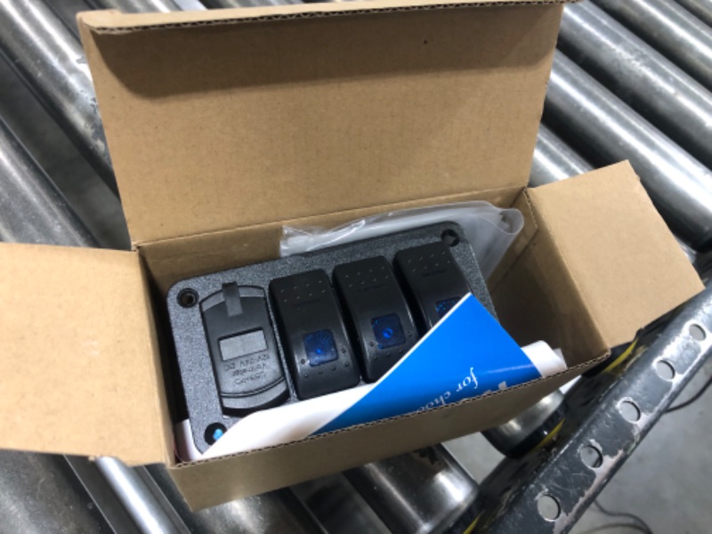 Photo 1 of  Nilight 3 Gang Rocker Switch Box 12V SPST ON Off Switch PD Type C and QC 3.0 USB