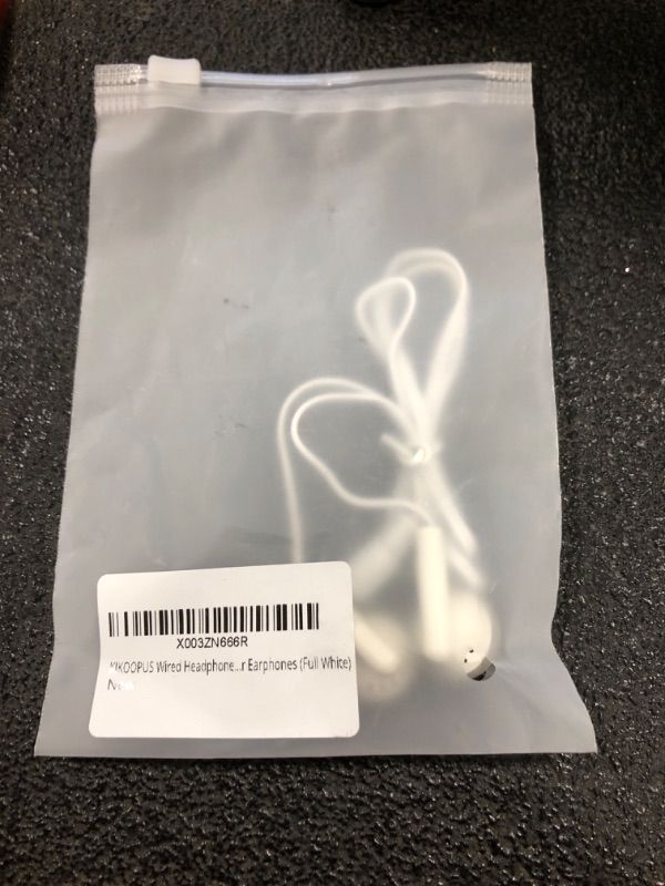 Photo 1 of Wired Headphones, in-Ear Earphones (Full White)