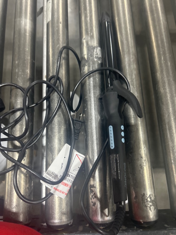 Photo 1 of Bio Ionic Long Barrel Styler