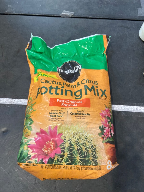 Photo 2 of Miracle-Gro Cactus, Palm & Citrus Potting Mix 8 Qt.