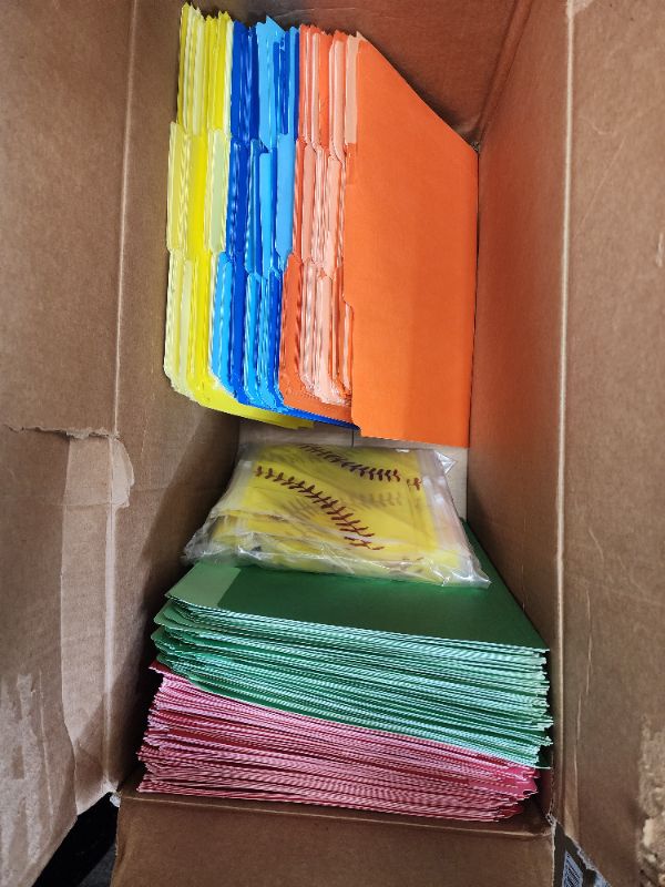 Photo 2 of 390 Pendaflex Two-Tone Colored Folders 78 Each Color & 45 Softball Multi Purpose Bags 