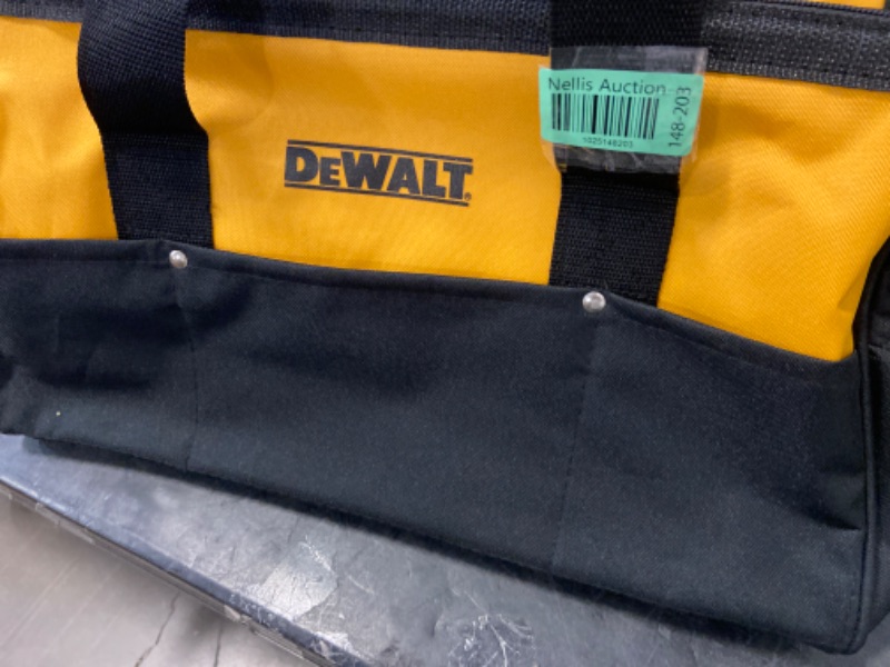 Photo 4 of Dewalt 18" Large Heavy Duty Contractor Tool New Bag in Bulk Packaging
