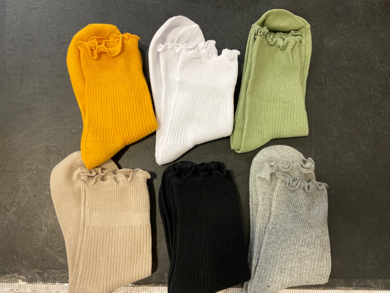 Photo 1 of Size 6-9 DarkCom Women Socks Ruffled Design,  Ankle Socks Super Soft Breathable Cool Frilly Socks For Mary Jane Shoes 6 Pairs
