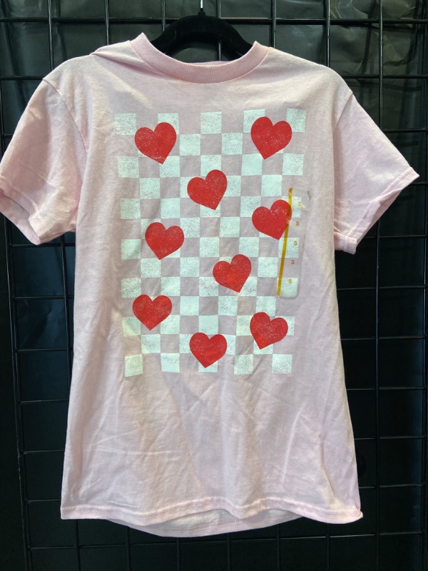 Photo 1 of Size Small Mighty Fine Pink Heart Checkered T-shirt With Merrycolor Pack of 2 Outdoor Pillow Covers 18x18