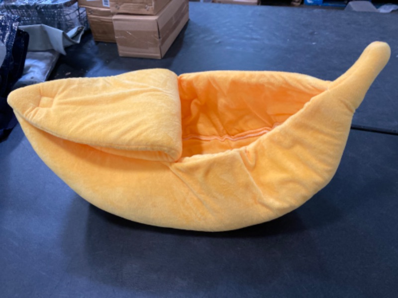 Photo 2 of Creative Banana Shape Pet Dog Cat Bed, Cute Banana Bed for Dog Cat Self-Warming Winter Bed Mat Pet Supplies for Puppy Kitten (M)
