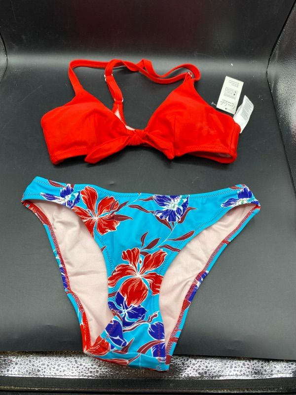 Photo 2 of Small CUPSHE Women's Two Piece Bikini Set Floral Print Knot Bunny Tie