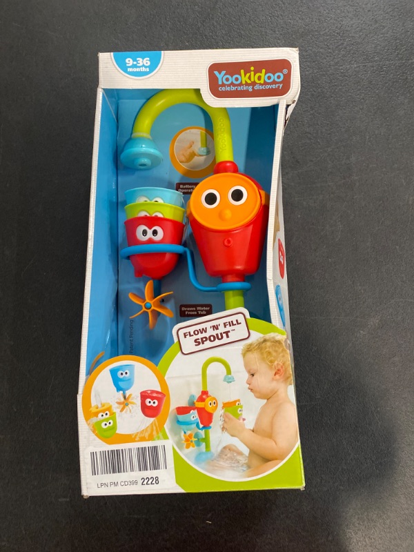 Photo 2 of Yookidoo Flow 'N' Fill Spout Bath Toy
