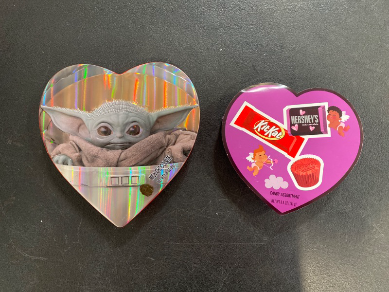 Photo 3 of 2 Piece Lot-Mandalorian Valentines Grougu Large Heart Tin with Chocolate - 3.38oz/
