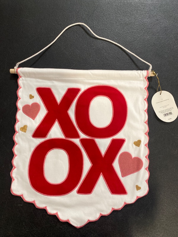 Photo 2 of New Valentine's Day Threshold XOXO Wall Hanging