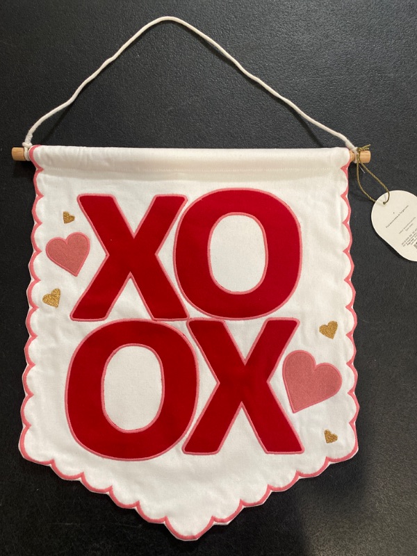 Photo 2 of New Valentine's Day Threshold XOXO Wall Hanging