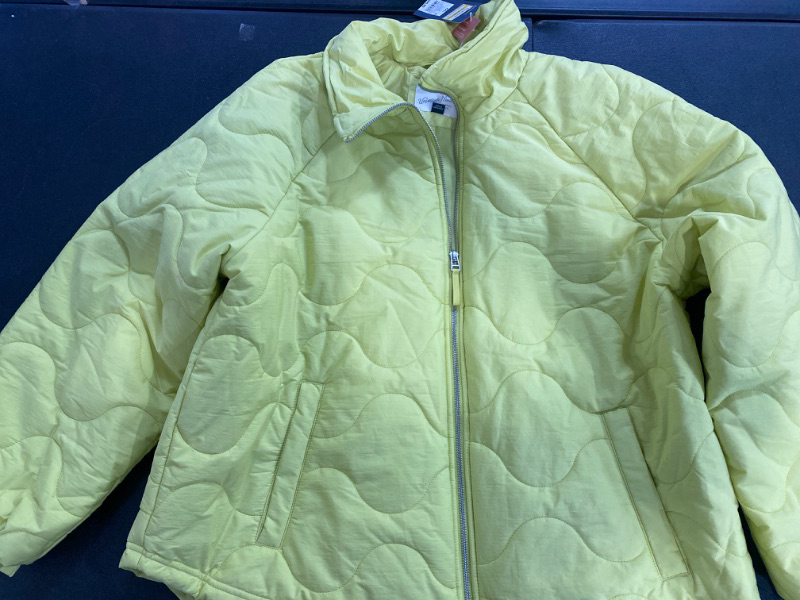 Photo 2 of Women's Quilted Jacket - Universal Thread™ / Size XXL