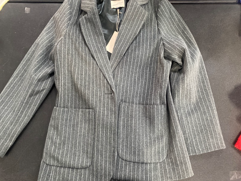 Photo 2 of Women's Relaxed Fit Blazer - Universal Thread™ Gray S