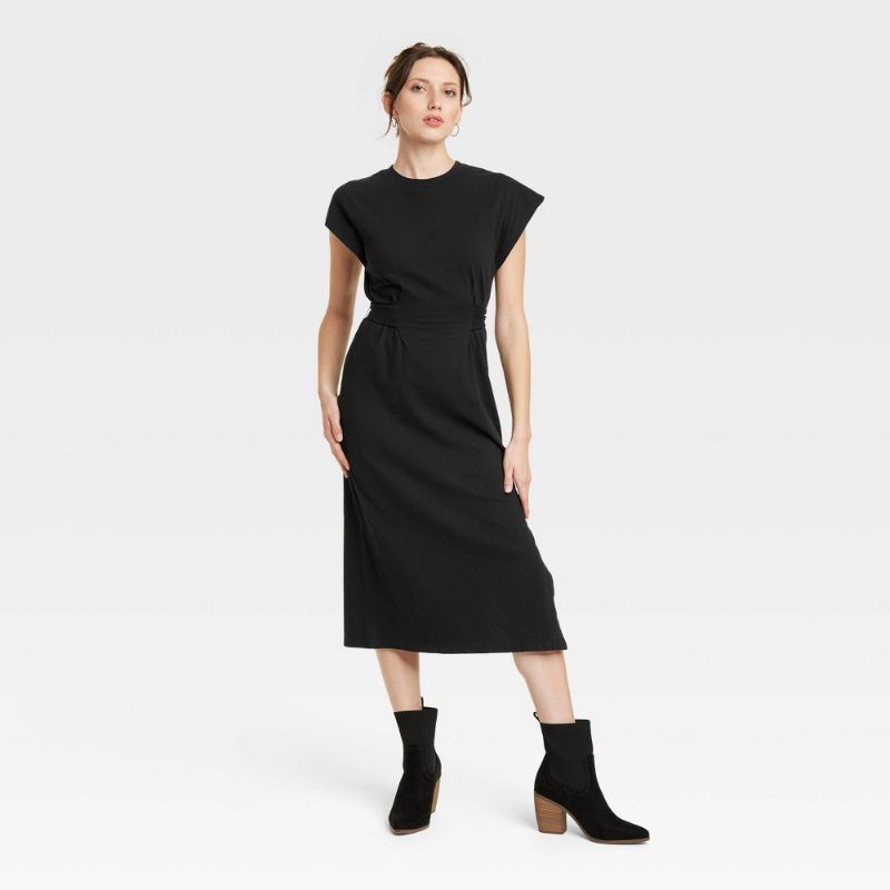 Photo 1 of Women's Short Sleeve Knit Wrap MIDI Dress - Universal Thread™ Black XS