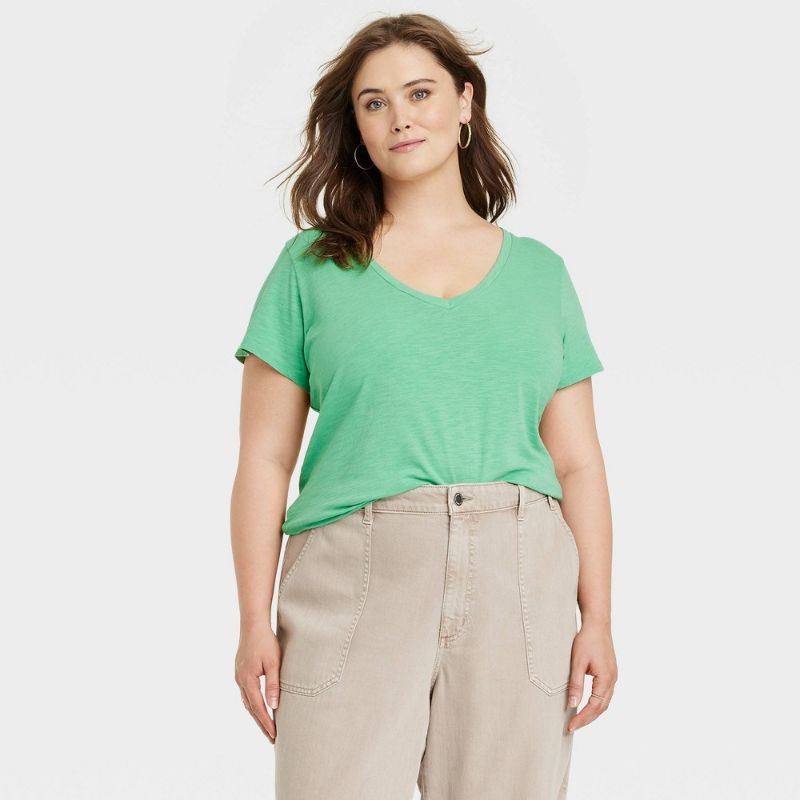 Photo 1 of Women's Slim Fit Short Sleeve V-Neck T-Shirt - Universal Thread™ Light Green XXL
