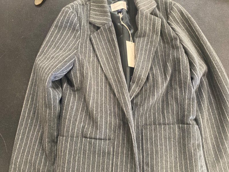 Photo 2 of Women's Relaxed Fit Blazer - Universal Thread™ Gray XS