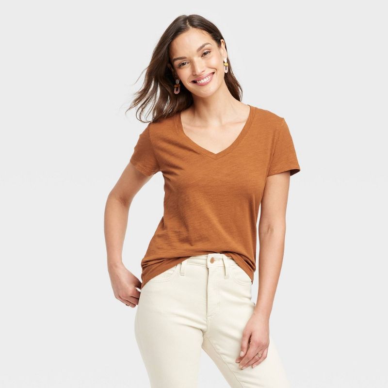 Photo 1 of Women's Fitted V-Neck Short Sleeve T-Shirt - Universal Thread™ Brown XL