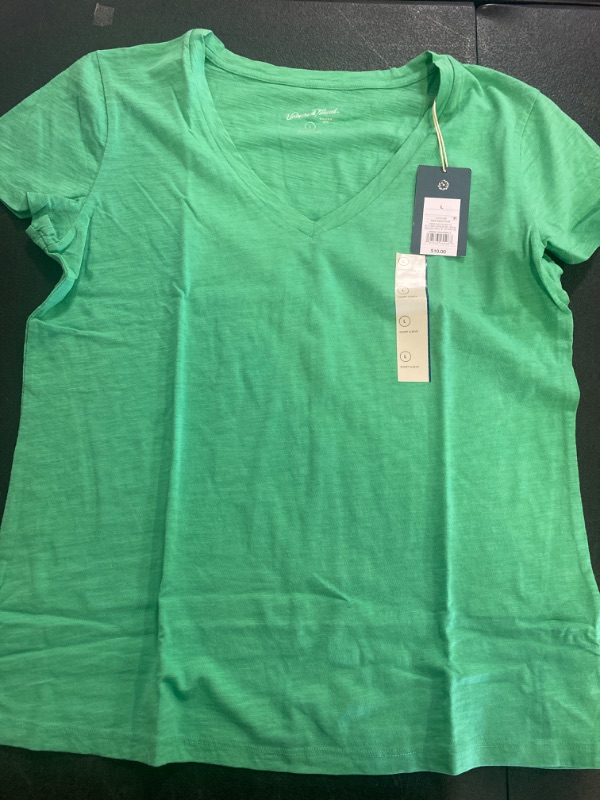 Photo 2 of Women's Slim Fit Short Sleeve V-Neck T-Shirt - Universal Thread™ Light Green L