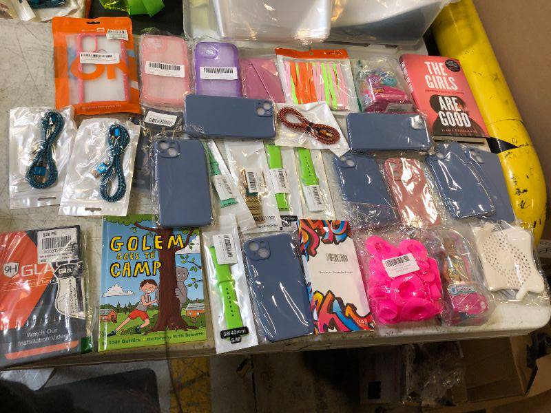 Photo 1 of 30 PCS MISC. ITEMS BAG LOT