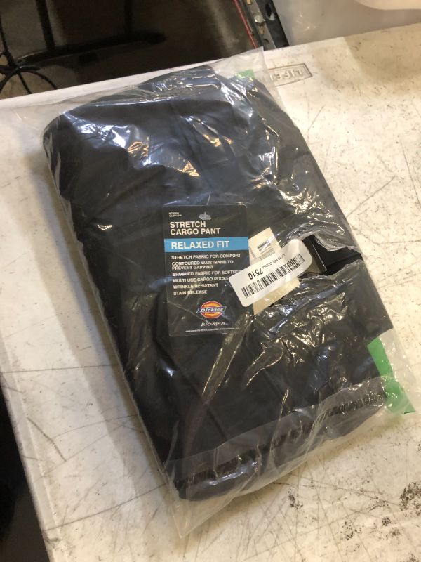 Photo 1 of Dickies Women's Relaxed Fit Cargo Pants 2 Black