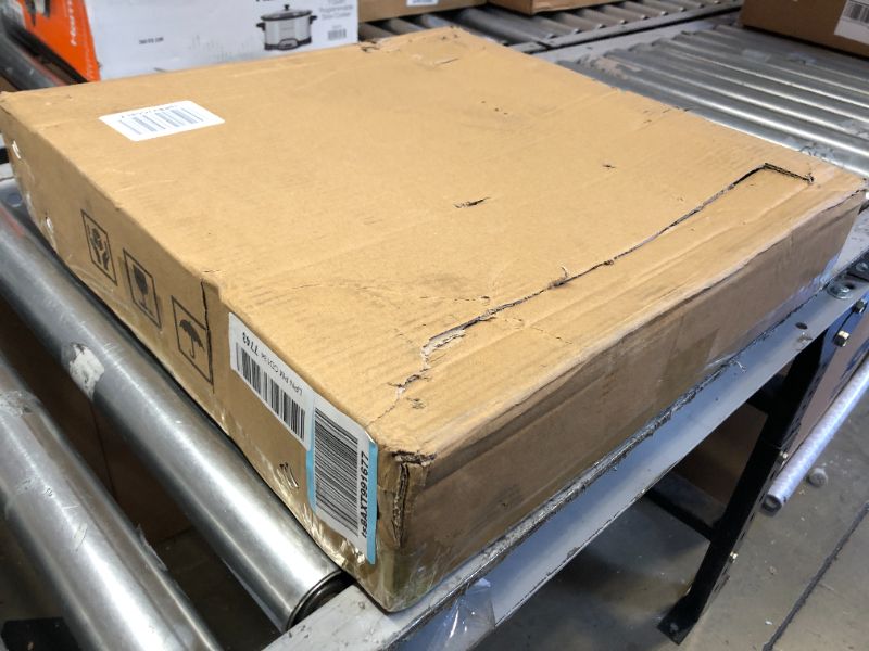 Photo 1 of VEVOR Plyometric Platform Box 12/18/24 Inch Fitness Exercise Jump Box Step Plyometric Box Jump for Exercise Fit Training 12''