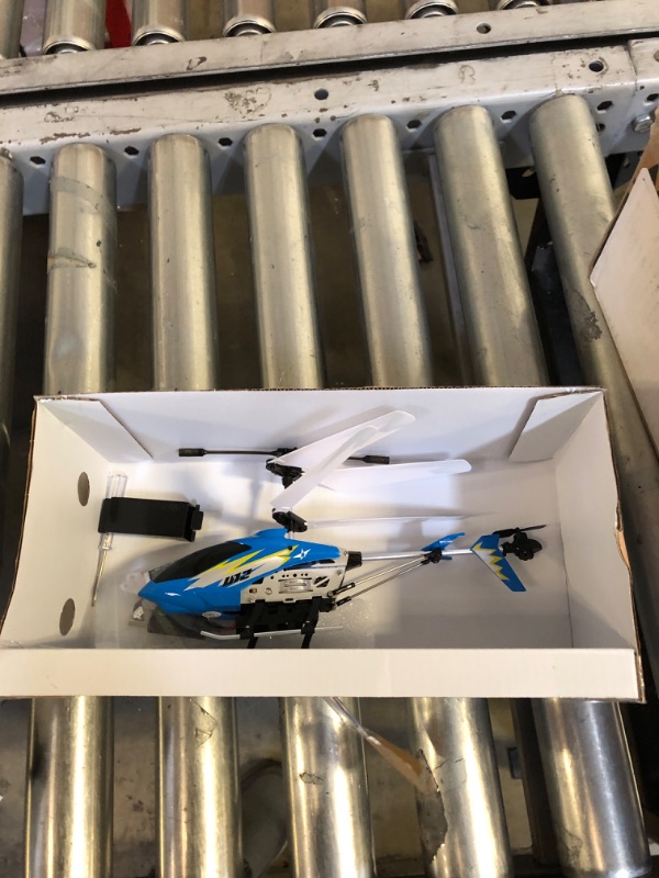 Photo 2 of Cheerwing U12 Remote Control Helicopter with Altitude Hold, Mini RC Helicopter for Adults Kids, One Key take Off/Landing and 2 Batteries Blue