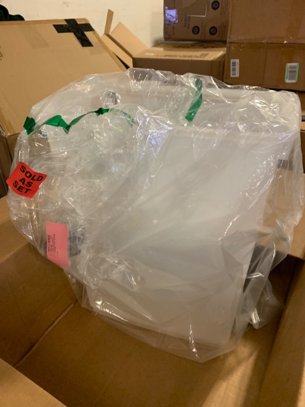 Photo 1 of 47qt Plastic Trashcan