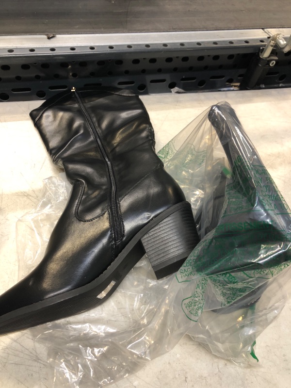 Photo 1 of Black Womens Boots Size 10