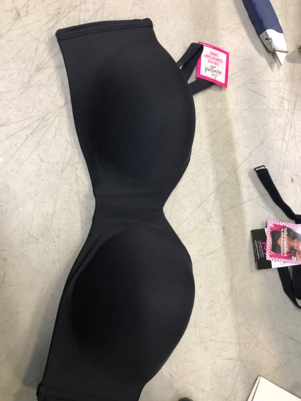 Photo 2 of Black Bra Strapless Size 40C