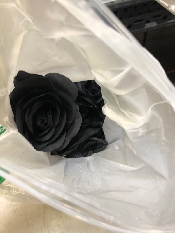 Photo 1 of 6 PC FAKE BLACK ROSES 