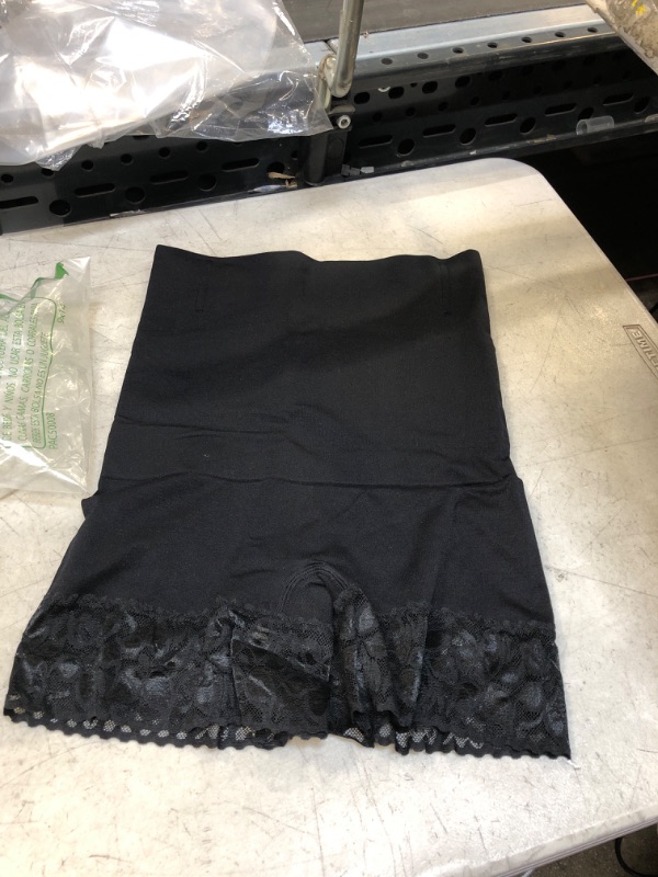 Photo 1 of BLACK SHAPEWEAR SHORTS ( LARGE ) 