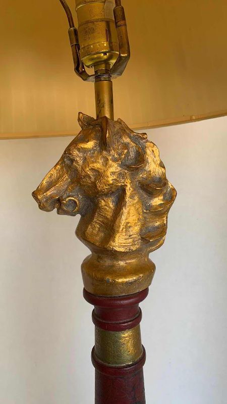 Photo 3 of VINTAGE BRASS HORSE HEAD & WOOD BASE TABLE LAMP W PLEATED SHADE H35"