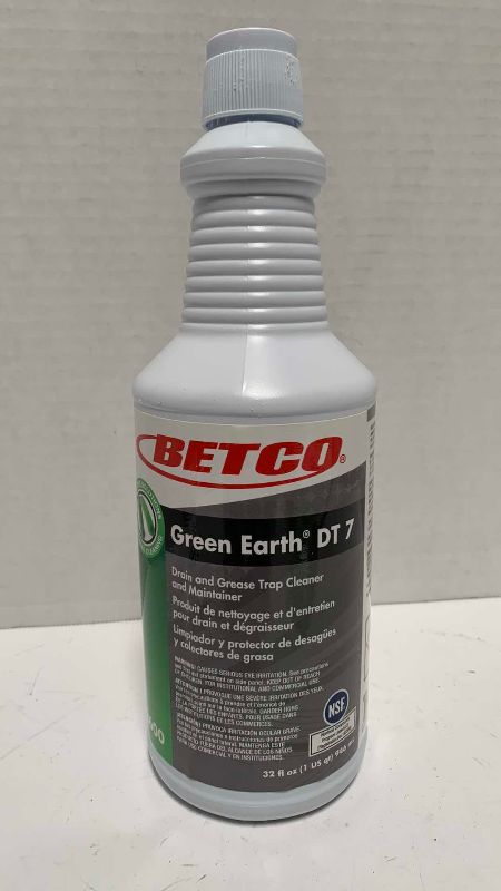 Photo 1 of 12-BETCO GREEN EARTH DT 7 1 QUART