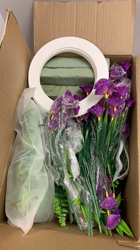 Photo 1 of FLORAL ARRANGEMENTS MATERIALS