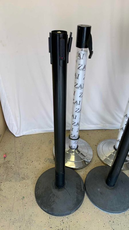 Photo 1 of 3 USB LIGHTED AND 3 REGULAR STANCHIONS