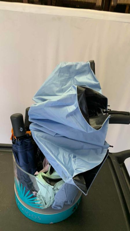 Photo 1 of CONTAINER OF UMBRELLAS