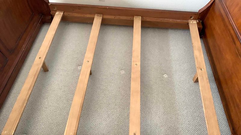 Photo 1 of THOMASVILLE QUEEN SLEIGH BED 80" X 90" H 58"