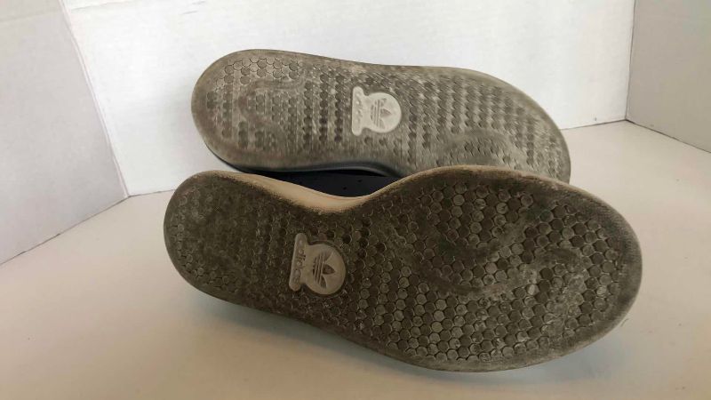 Photo 1 of ADIDAS STAN SMITH LEATHER SHOES SIZE 5