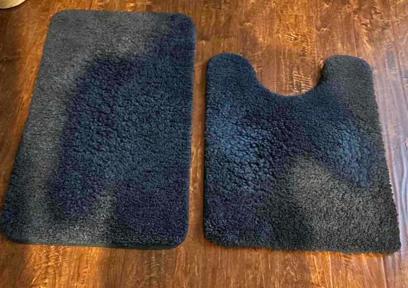 Photo 1 of 2 NAVY BLUE BATHROOM RUGS