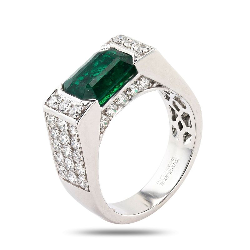 Photo 3 of 2.37ct Emerald and 1.37ctw Diamond 18K White Gold Ring (APPROX SIZE 6-7) W/MSRP APPRAISAL RN034004
