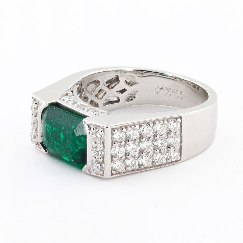 Photo 1 of 2.37ct Emerald and 1.37ctw Diamond 18K White Gold Ring (APPROX SIZE 6-7) W/MSRP APPRAISAL RN034004
