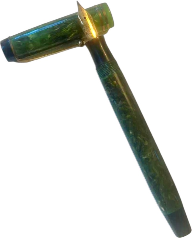 Photo 1 of  VINTAGE PARKER DUOFOLD FOUNTAIN PEN IN JADE GREEN