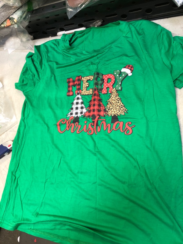 Photo 1 of Christmas Shirt Size M