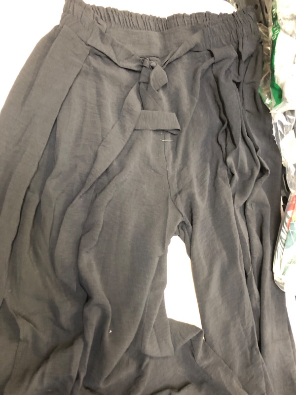 Photo 1 of Black Flowy Pants Size XL